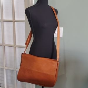 Messenger bag brown leather